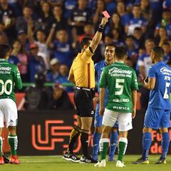 No procedió apelación de la tarjeta roja a Yoshimar Yotún