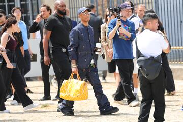 PARIS, FRANCE - JUNE 23: Pharrell Williams attends the Dior Homme Menswear Spring/Summer 2024 show as part of Paris Fashion Week on June 23, 2023 in Paris, France. (Photo by Jacopo Raule/Getty Images)