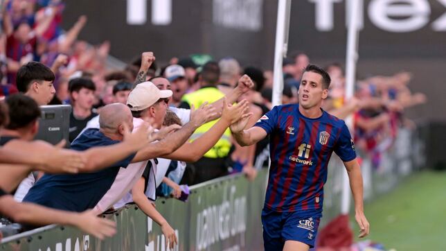 El héroe quiere ser verdugo