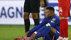 Alarm bells ring in Madrid as Mbappé goes down injured for France