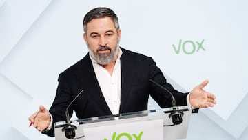 El presidente de VOX, Santiago Abascal, durante una rueda de prensa posterior al Comité de Acción Política de VOX, a 2 de septiembre de 2024, en Madrid (España). Durante la comparecencia, el líder de VOX, ha considerado ’suicida’ la política migratoria del PSOE y el PP. Además, en este contexto, ha lamentado ‘la estafa’ que supone el PP ‘’después de pactar con el presidente del Gobierno en los asuntos migratorios’’.
02 SEPTIEMBRE 2024;VOX;RUEDA DE PRENSA;CURSO POLITICO
Carlos Luján / Europa Press
02/09/2024