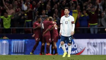 La prensa mundial, sin piedad: "Messi no puede tapar el bosque"