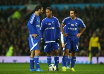 Robert Pires, Ronaldinho Gaucho y Luis Figo.