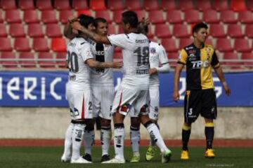 Jaime Valdés celebra tras anotar de penal ante Coquimbo.