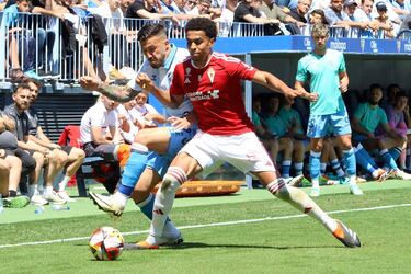 El Málaga se estrella con el ‘catenaccio’ del Real Murcia