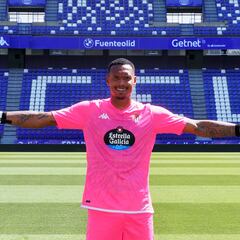 John, el noveno portero extranjero del siglo XXI