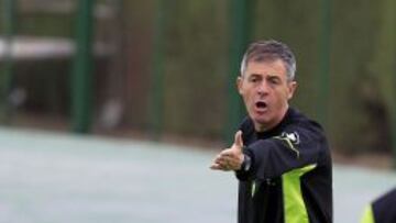 Alcaraz: "El Villarreal tiene velocidad y es organizado"