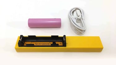 Le roban el tractor y el agricultor lo recupera gracias a un GPS especial para abejas