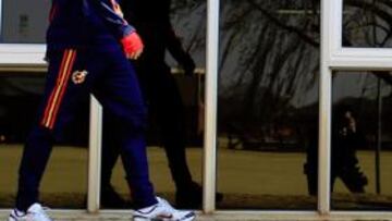 <b>VUELTA DEL GIMNASIO. </b>Iniesta aprovechó la mañana libre para trabajar en las instalaciones del hotel.