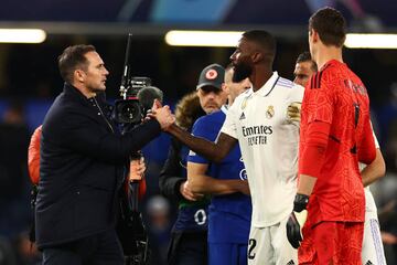 Rüdiger se saluda con Lampard, tras el partido.