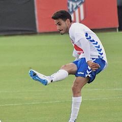 Oscar Valentín renueva dos años con el Rayo Majadahonda