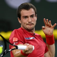 Pedro Martínez y Davidovich avanzan; Ramos cae y Tenerife se queda sin españolas