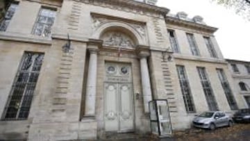 Vista del exterior de la sede de la polic&iacute;a judicial de Versalles, a las afueras de Pari&iacute;s.