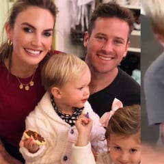 Críticas a Armie Hammer por el vídeo en el que su hijo aparece chupándole un pie