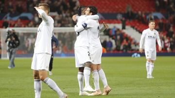 Los futbolistas del Valencia sabían de la importancia del empate.