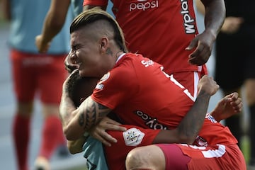 América de Cali venció 2-0 a Junior de Barranquilla  en el estadio Pascual Guerrero y se coronó campeón de la Liga Águila 2019-II.