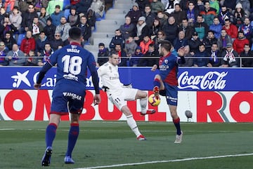 Gol 0-1 de Gareth Bale 