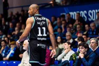 La armadura de las Women in Black para recuperar la sonrisa