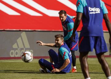 Pique y Messi.