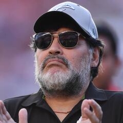 Maradona pidió una laptop y una pizza para salir en 'Otro rollo'