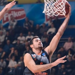 Valencia se mete en el Top16 de la mano de Abalde y Van Rossom