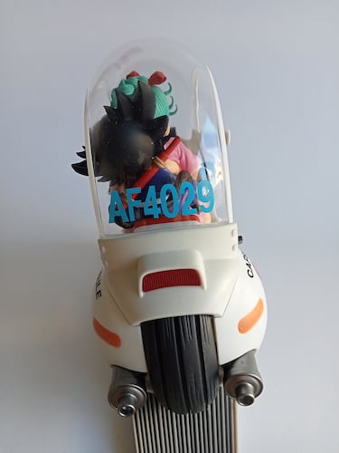 Goku y Bulma de 'Dragon Ball' en moto por Banpresto