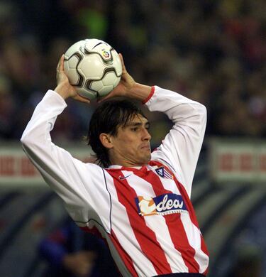 Defendió los colores del Atleti entre 2001 y 2003. Jugó 35 encuentros. 