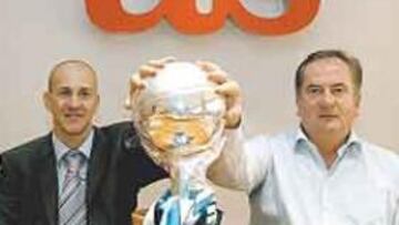 <b>ALEGRÍA.</b> Herreros y Bora disfrutaron de una jornada de lo más ociosa y amistosa.