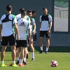 Víctor cuenta con la mayoría para el partido en el Bernabéu