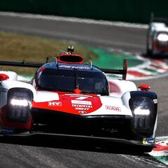 Toyota golpea, Ferrari se revuelve