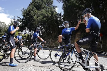 El equipo de José Julián Velásquez retomó los entrenamientos luego de que el Ministerio del Deporte aprobara los protocolos presentados por la Federación Colombiana de Ciclismo. El EMP, Colombia Tierra de Atletas y SuperGiros, son los otros equipos colombianos autorizados, así como los ciclistas de equipos World Tour y Procontinentales.