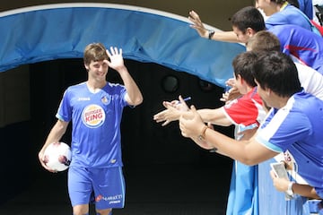 Jug¨® como rojiblanco desde el 2008 hasta el 2010. Visti¨® la camiseta del Getafe durante la temporada 2011/12.
