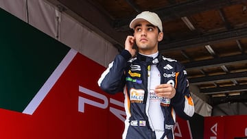 Sebastián Montoya se prepara para la carrera de F2 en Bahréin.
