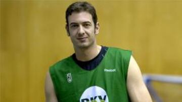 Antonio Bueno evoluciona favorablemente dentro de la gravedad