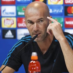 "Puede ser que nos falte un 9..."