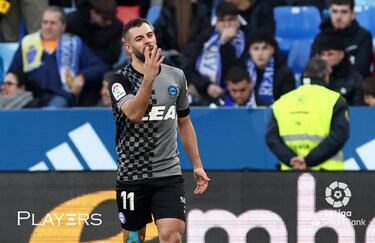 La zurda de Luis Rioja es oro puro. El extremo fue otro de los jugadores activos durante la victoria ante el Zaragoza, con una asistencia medida y preciosa a la cabeza de Villalibre; y un gol, de zurdazo imparable para poner el 1-4 definitivo.