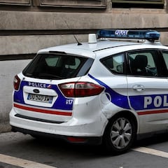 Un muerto y tres heridos graves al arrollar un coche una terraza en París