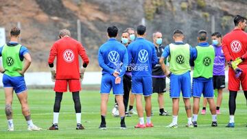 Los jugadores del Tenerife durante un entrenamiento