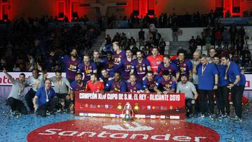07/04/19 PARTIDO BALONMANO MASCULINO
COPA DEL REY ALICANTE 2019 FINAL
BARCELONA LASSA - LIBERBANK CUENCA
ALEGRIA CELEBRACION CAMPEON COPA TROFEO