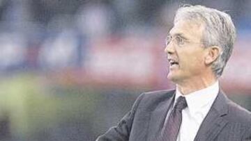 <b>EXÓTICO.</b> Después de volver al Alba y al Sporting, entrenó en Japón y luego en México.