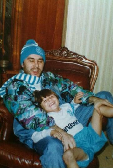 Otra foto de la infancia de Gignac. Desde pequeño sabía que su destino era portar los colores del Olympique de Marsella