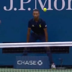 Es tan bueno que le sale casi sin mirar: el punto de Nadal que puso en pie a Nueva York