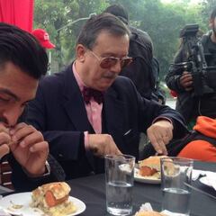 Gonzalo Jara presentó el sándwich que lo homenajea