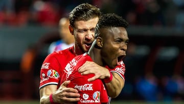 El equipo festejado aprovechó los errores y espacios que dejó el equipo camotero para decretar la goleada en la frontera.