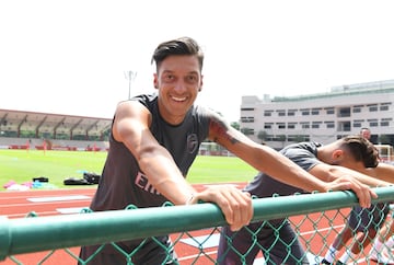 Mesut Özil, durante un entrenamiento con el Arsenal en 2018.