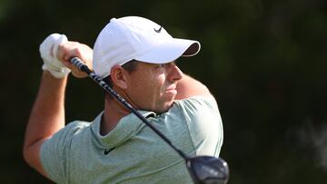 Dubai (United Arab Emirates), 11/01/2024.- Rory McIlroy of Northern Ireland in action during the first round of the Dubai Invitational 2024 European Tour Golf tournament at Dubai Creek Golf Club in Dubai, United Arab Emirates, 11 January 2024. (Irlanda, Emiratos Árabes Unidos) EFE/EPA/ALI HAIDER
