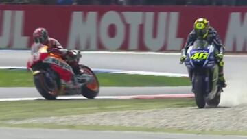 Momento en el que Rossi atraviesa la chicane.