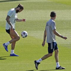 España prepara el partido contra Suiza con todos disponibles