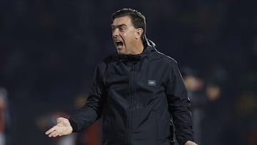 Pablo Guede se acerca a Atlético Nacional