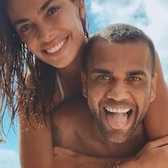 Dani Alves disfruta de sus vacaciones